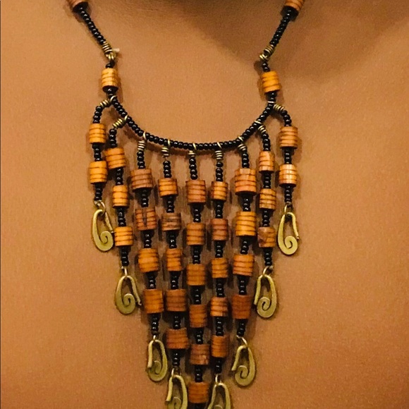 Handmade African Maasai Necklace - Picture 2 of 4